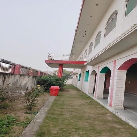 Jiya Green Garden & Banquet, Sonipat Bagian luar foto