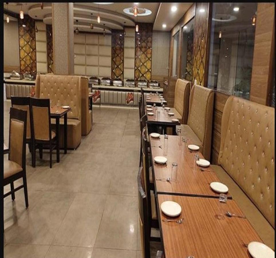 Jiya Green Garden & Banquet, Sonipat Bagian luar foto