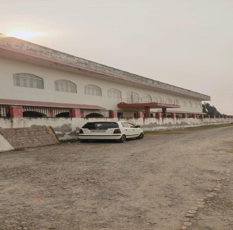 Jiya Green Garden & Banquet, Sonipat Bagian luar foto